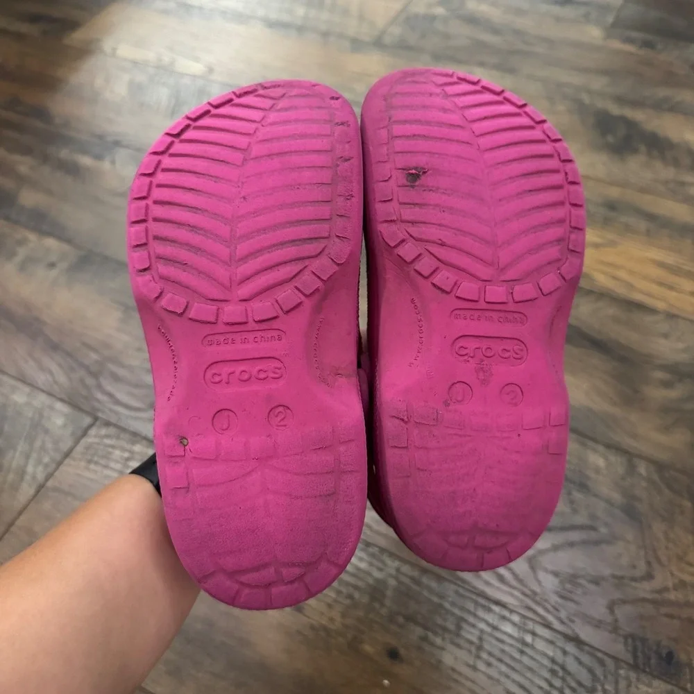 Crocs Classic Clogs Pink Girls Kids J2 Comfort Slip On Water‎ Shoes Beach Summer